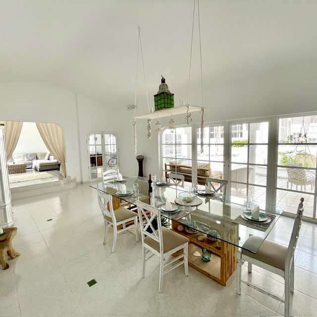 1c610408 837e 4aa4 a7c5 96a49c307c9b