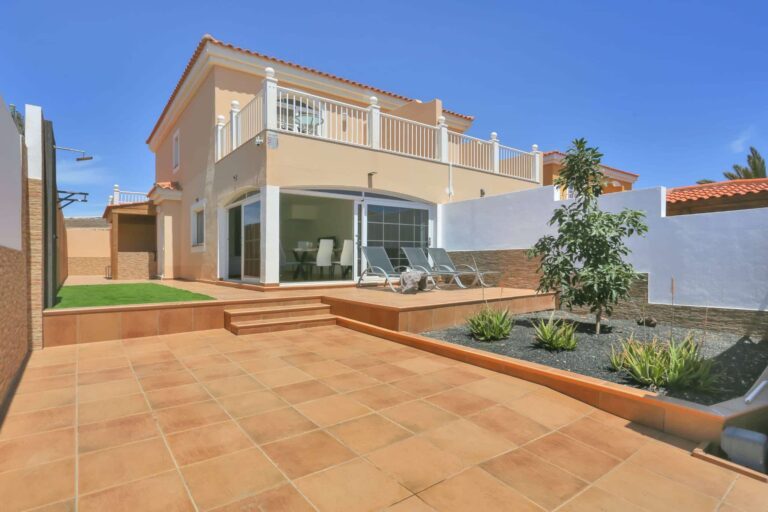 PHOTO 2026 04 10 19 08 25